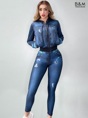 Athletic Woman Outfit 919
