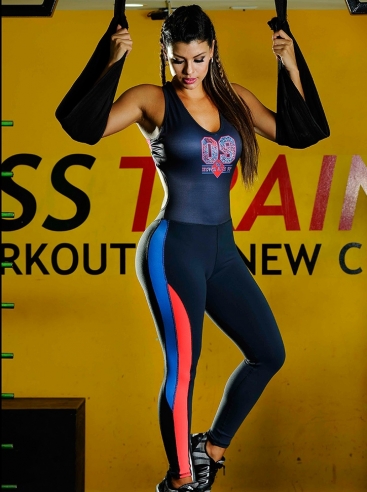 Atuendo De Gimnasio Para Mujer Gris